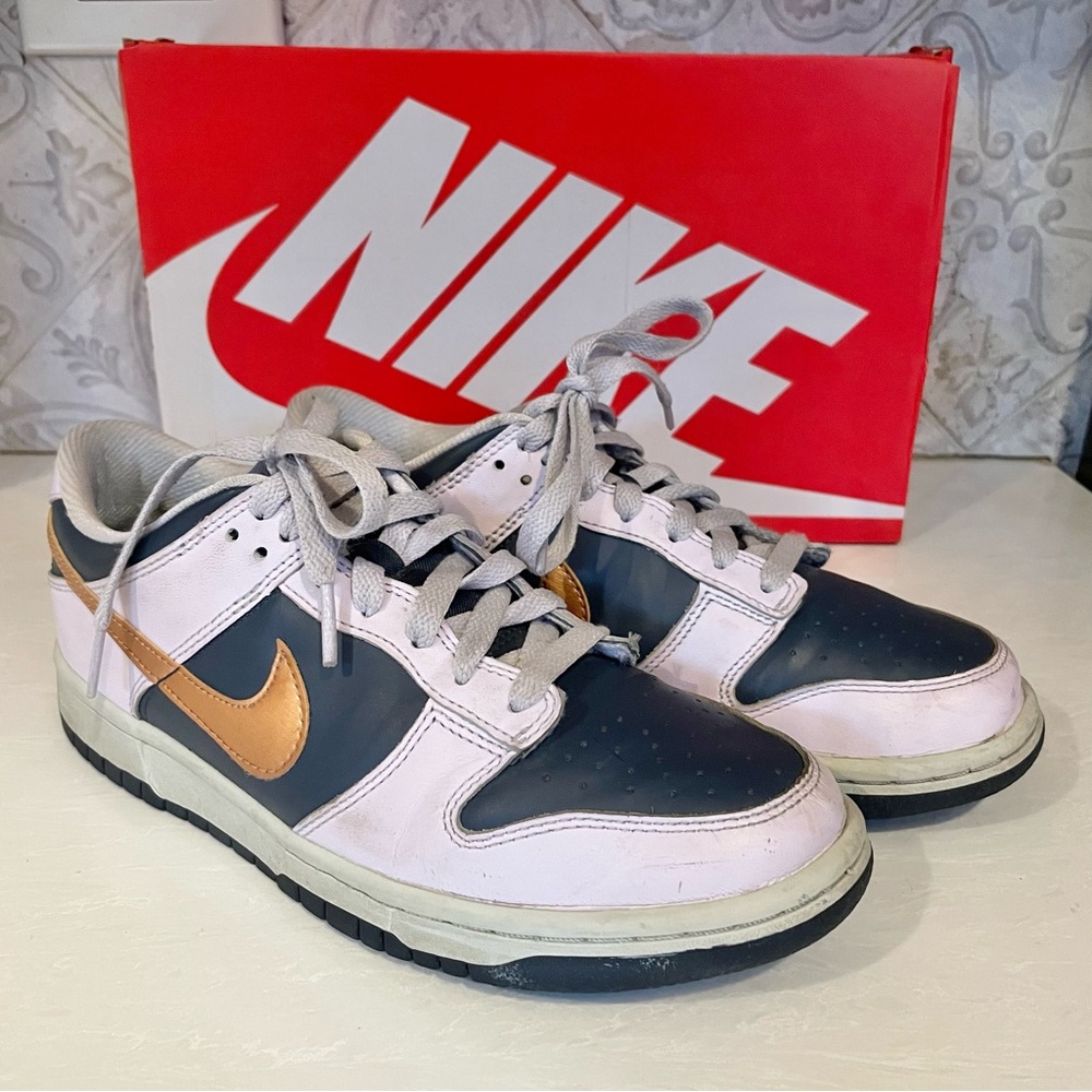 Nike Dunk Low Retro- Kids 6.5 / W’s 8.5 - Lavender & Navy